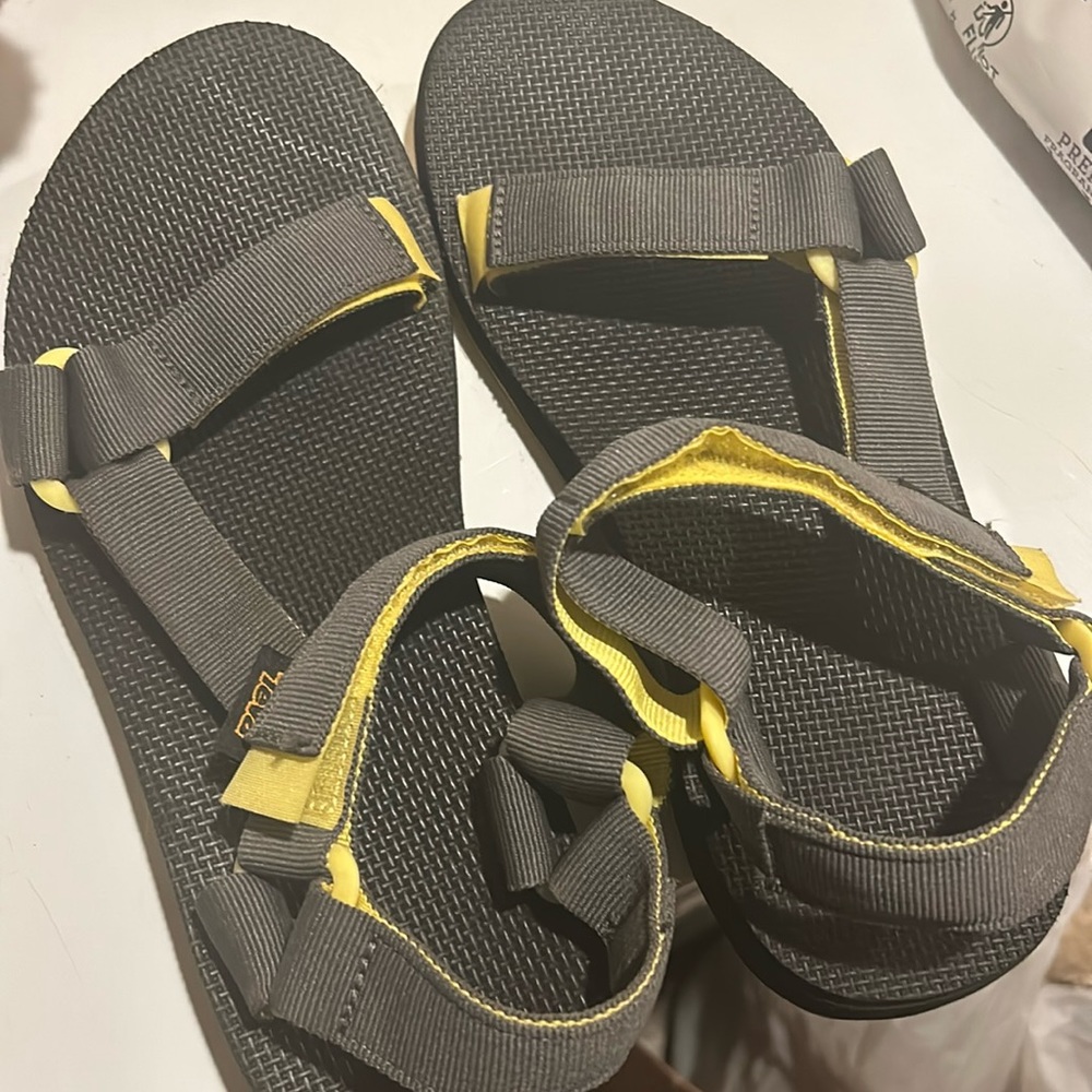 Men’s Teva hiking Sandal